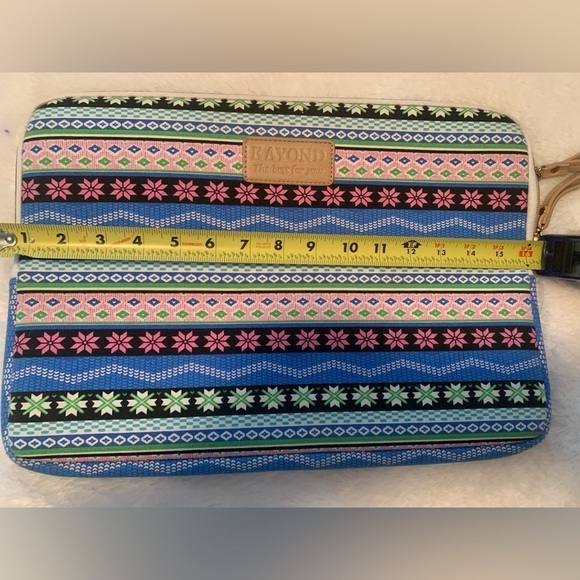 Kayond Laptop Case zip closure - Picture 2 of 6